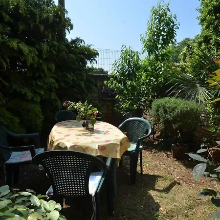 Ferienwohnung Mit Terrasse Fuer Vier Personen Bale