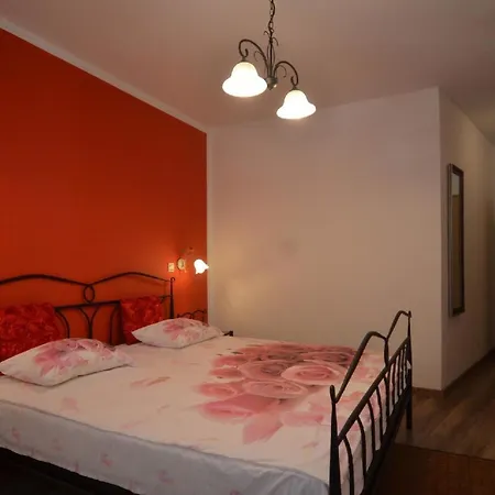 Vikendica Ferienwohnung Mit Terrasse Fuer Vier Personen Bale