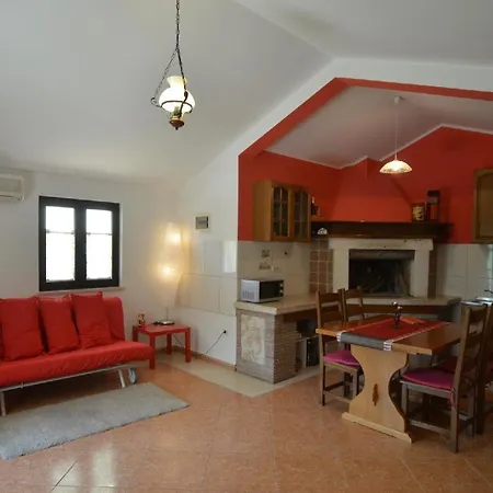 Ferienwohnung Mit Terrasse Fuer Vier Personen Bale